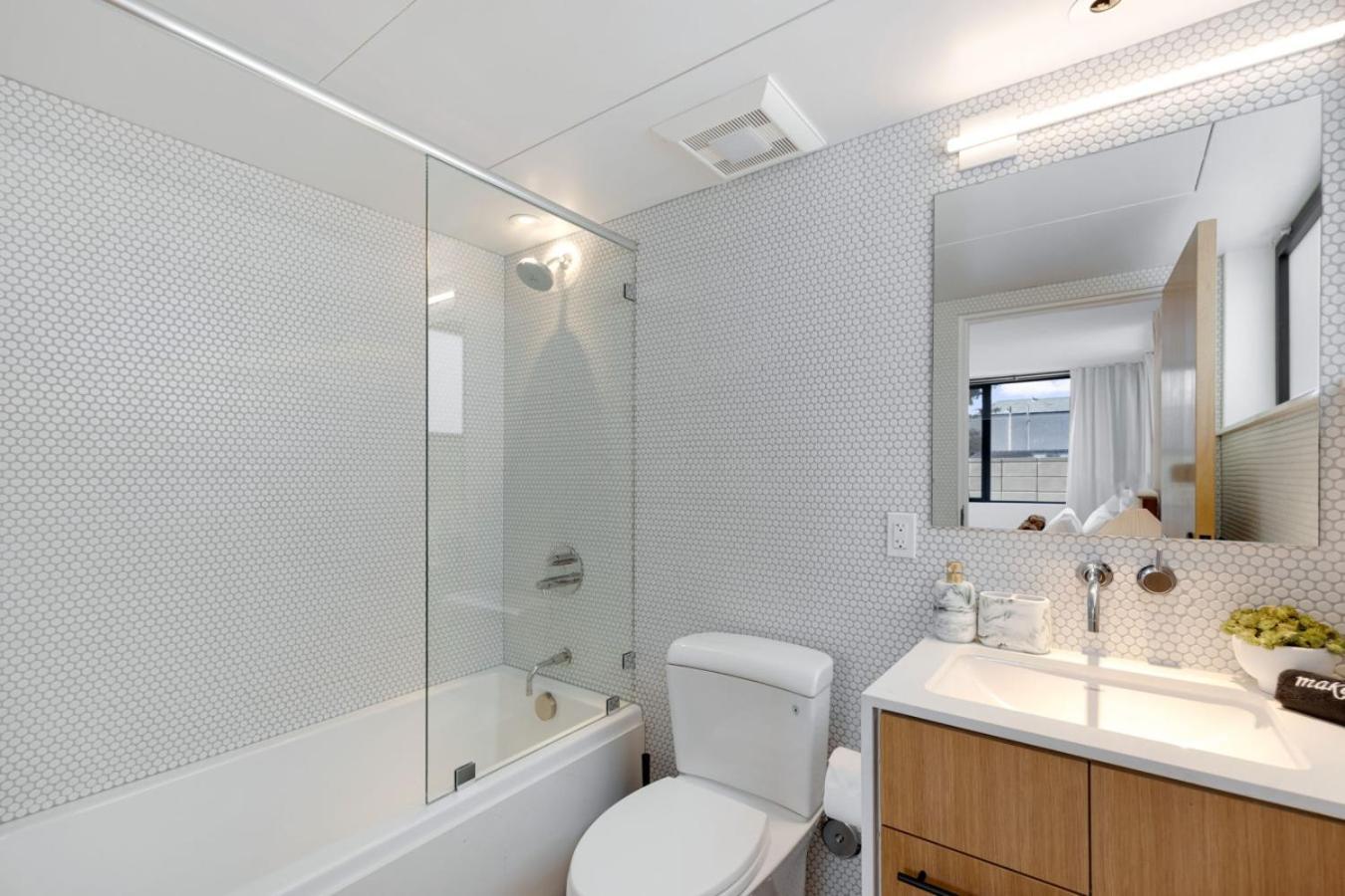 The Santa Monica Sunset - 5k Sq Ft Beachfront Luxury Сasa de vacaciones *