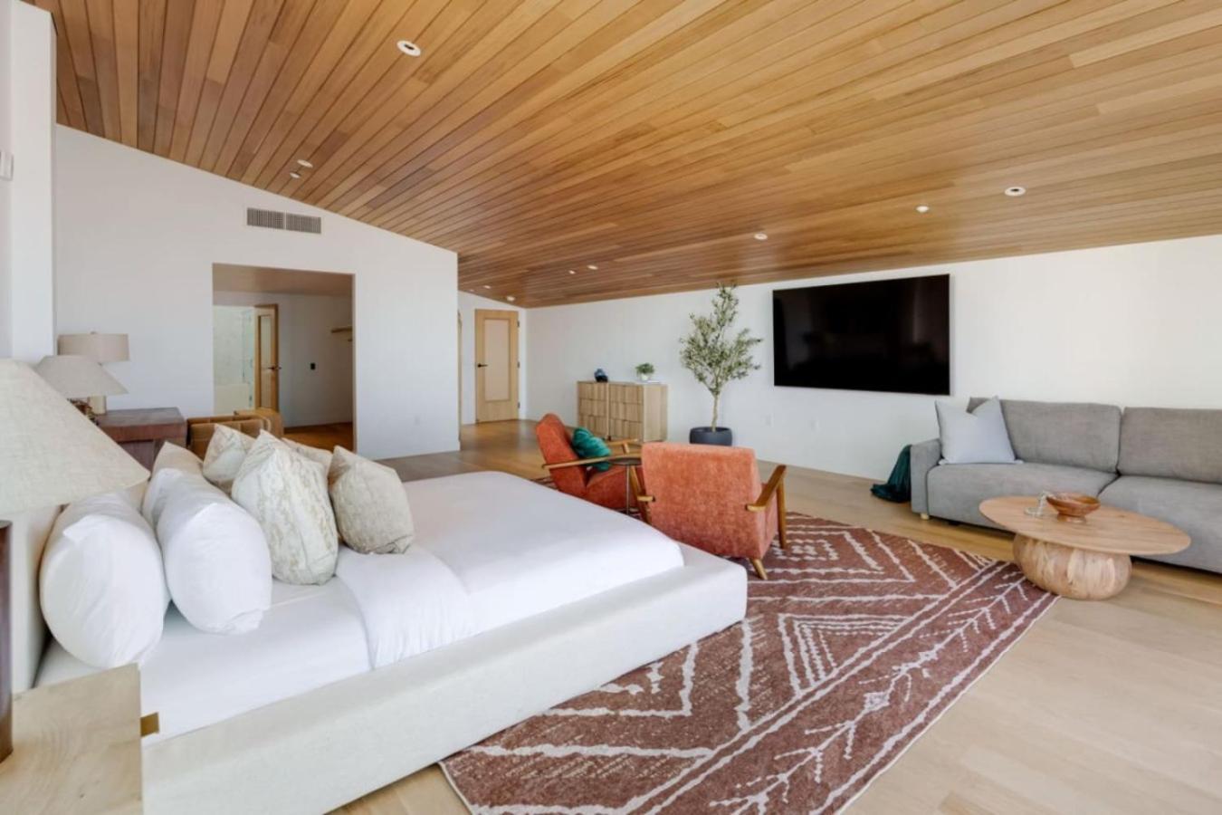 The Santa Monica Sunset - 5k Sq Ft Beachfront Luxury Сasa de vacaciones
